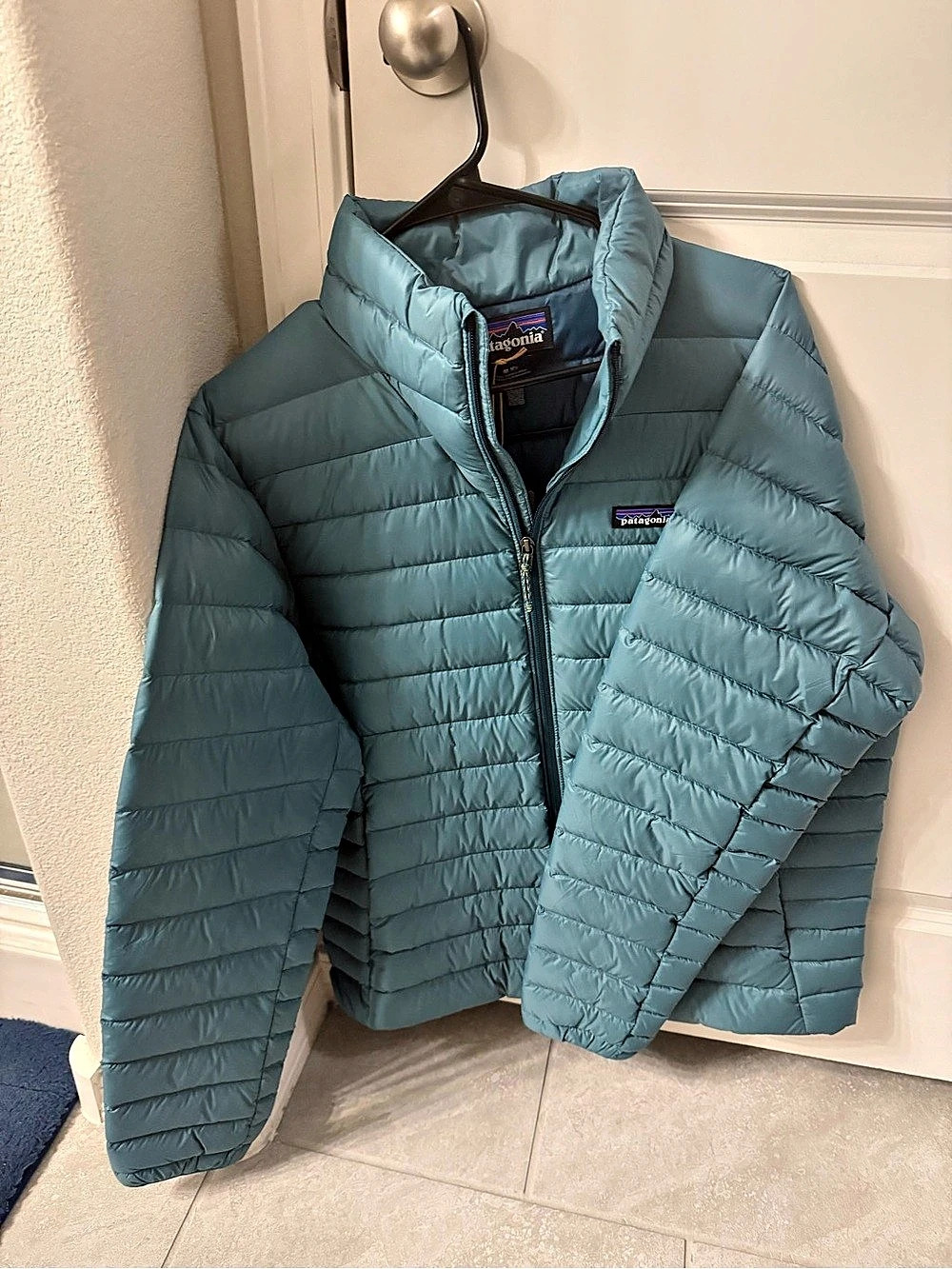 Patagonia Men's Down Sweater Puffer Jacket Blue Medium